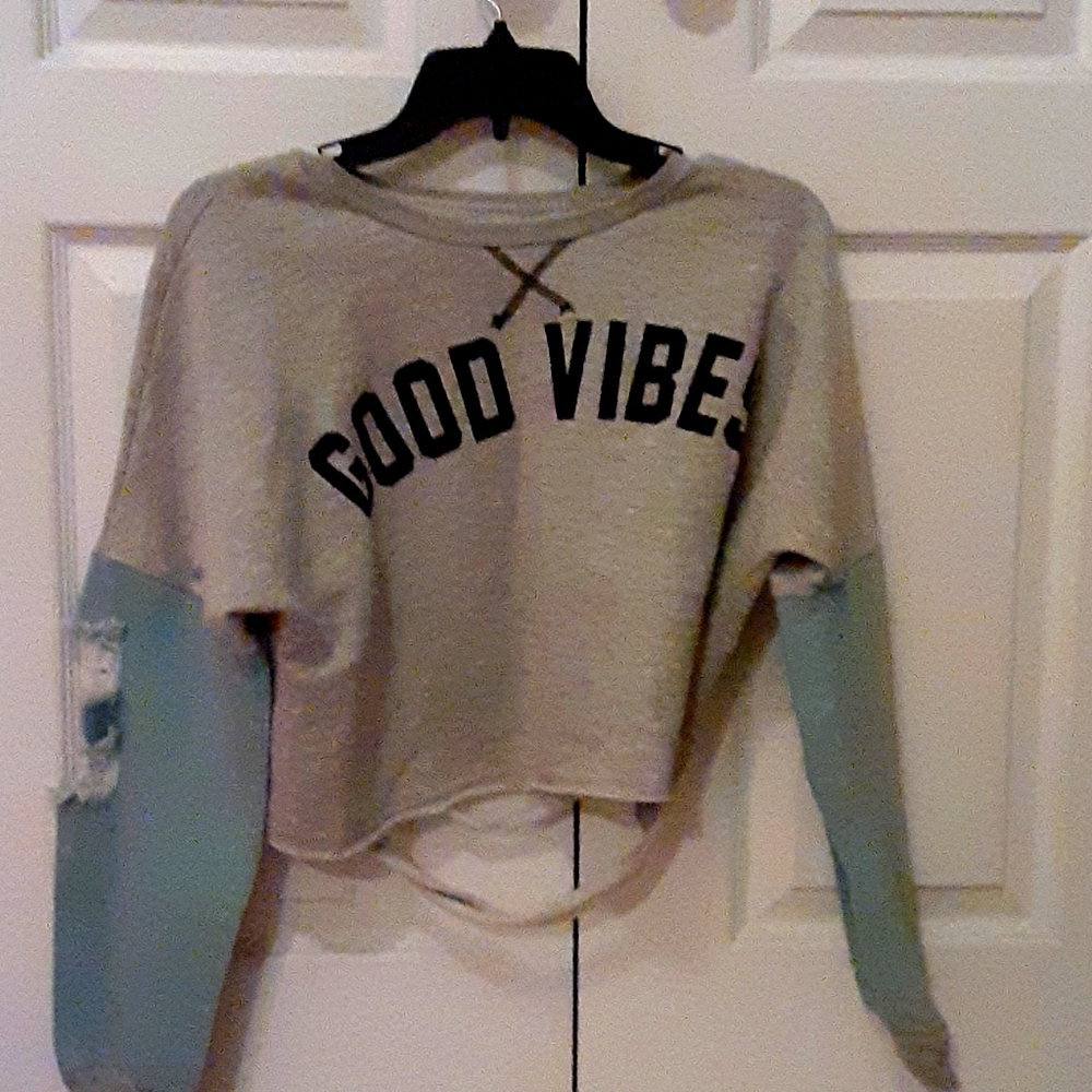 Good Vibes Crop Top